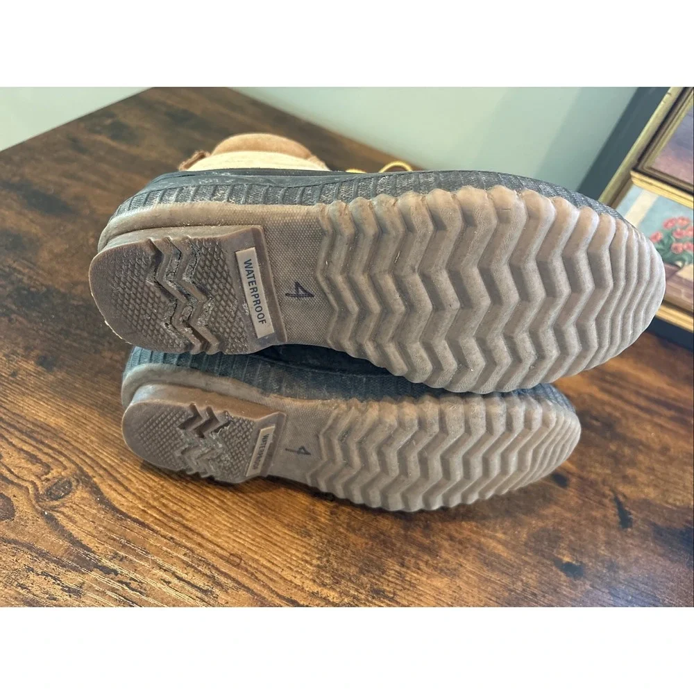 Sorel youth cheyanne